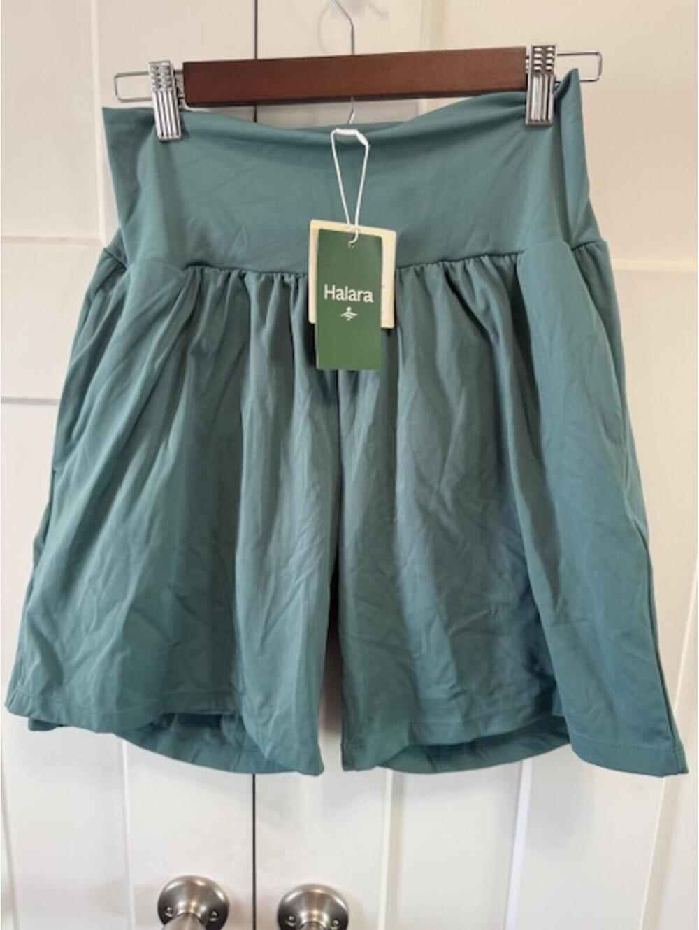 NWT Halara softly zero airy in a blue size Large 7" inseam